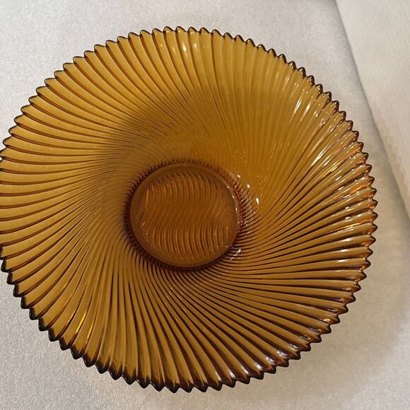 Vintage Amber Glass Centerpiece Large Bowl Swirl Pattern Sawtooth Edge France - Picture 1 of 9